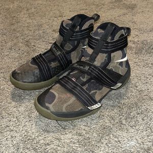 Camo Nike Lebron Basketball Shoes